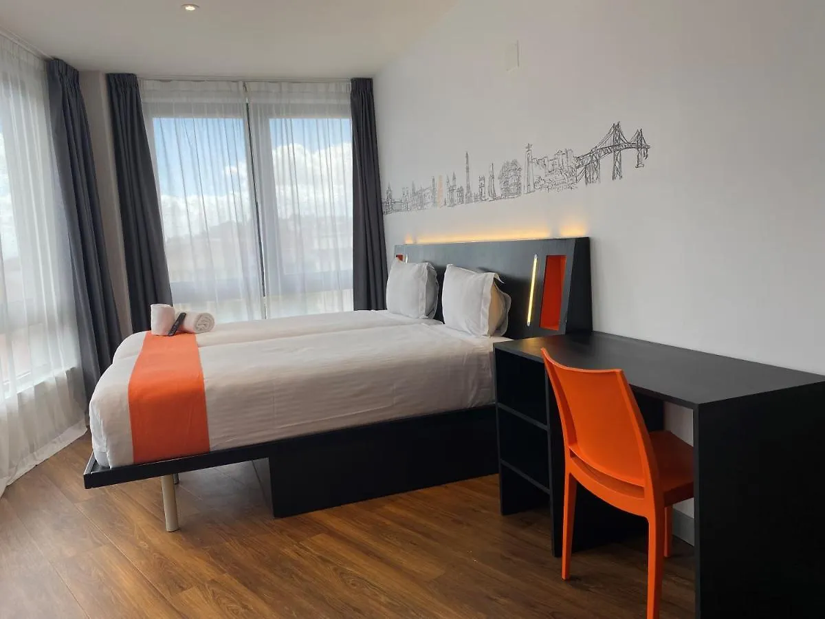Easyhotel Lisboa 2*,  Portugal